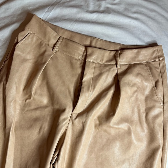 Avec Les Files Pleated Leather pants. Run big for XL. Super comfy wide leg pant. - Picture 5 of 6